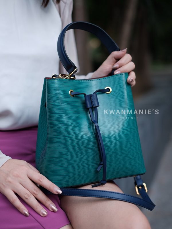 Louis Vuitton EPI NeoNoe Bb Emerald Green Indigo